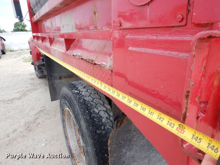 image for item KR9269 1998 International 4900  dump truck