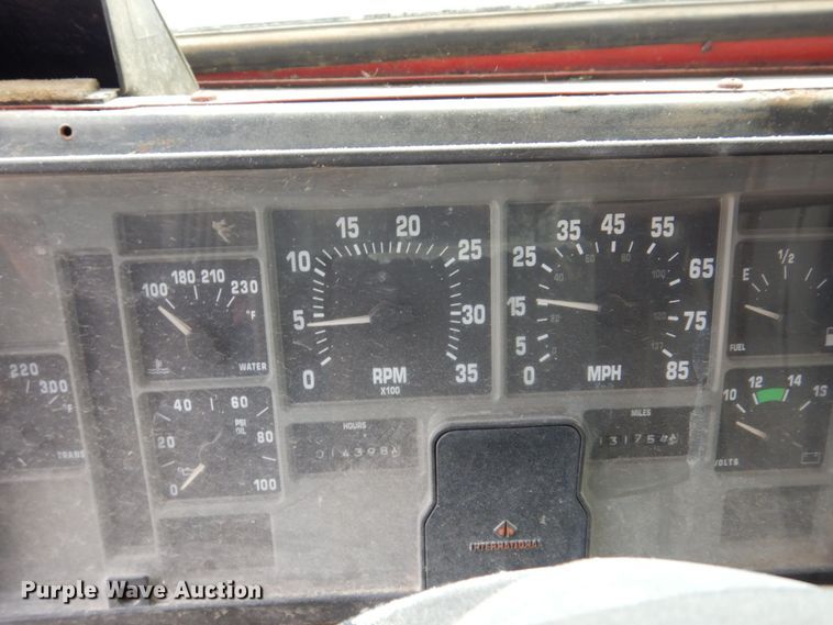 image for item KR9269 1998 International 4900  dump truck