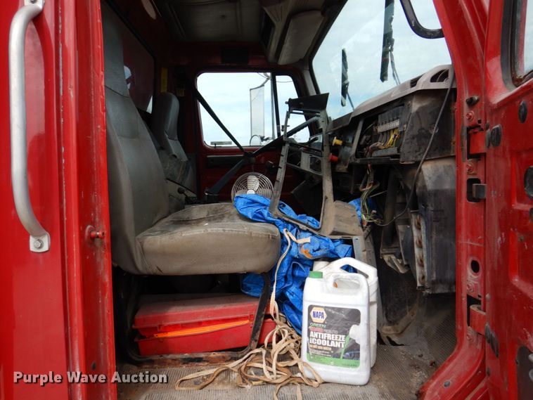 image for item KR9269 1998 International 4900  dump truck