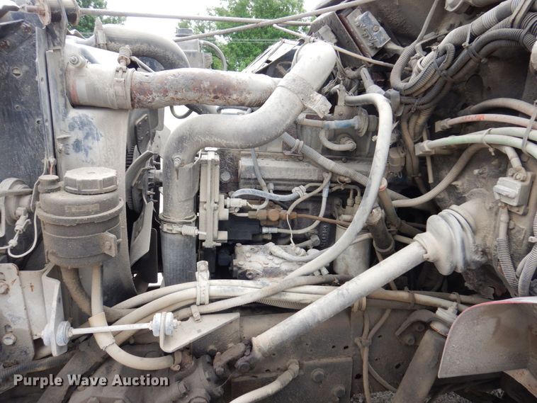 image for item KR9269 1998 International 4900  dump truck