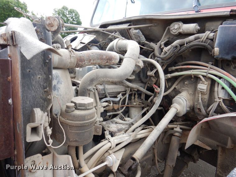 image for item KR9269 1998 International 4900  dump truck