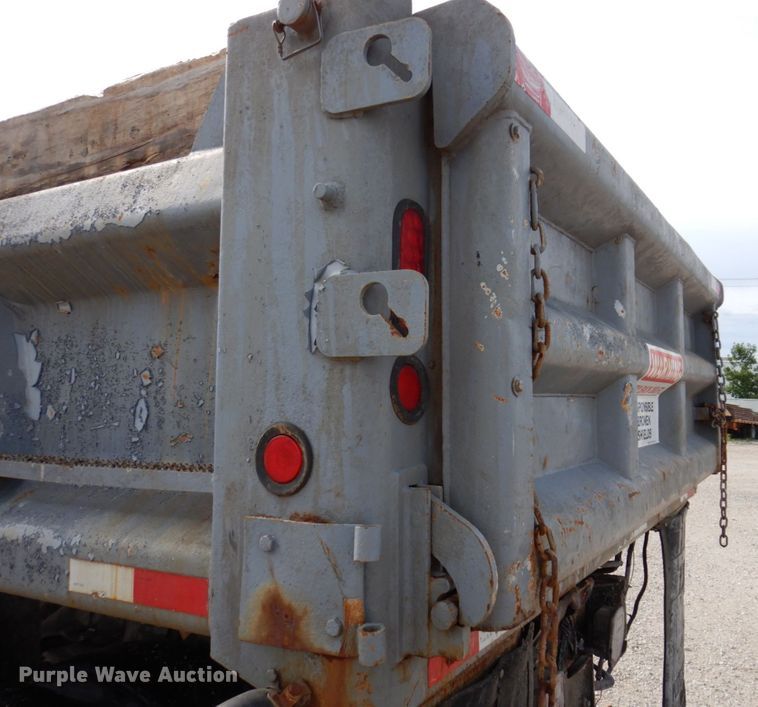 image for item KR9270 2003 GMC C8500  dump truck