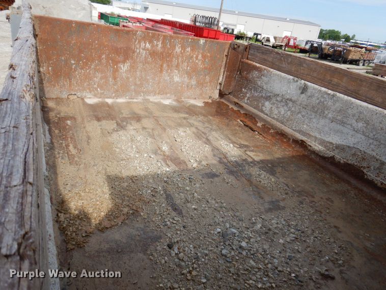 image for item KR9270 2003 GMC C8500  dump truck