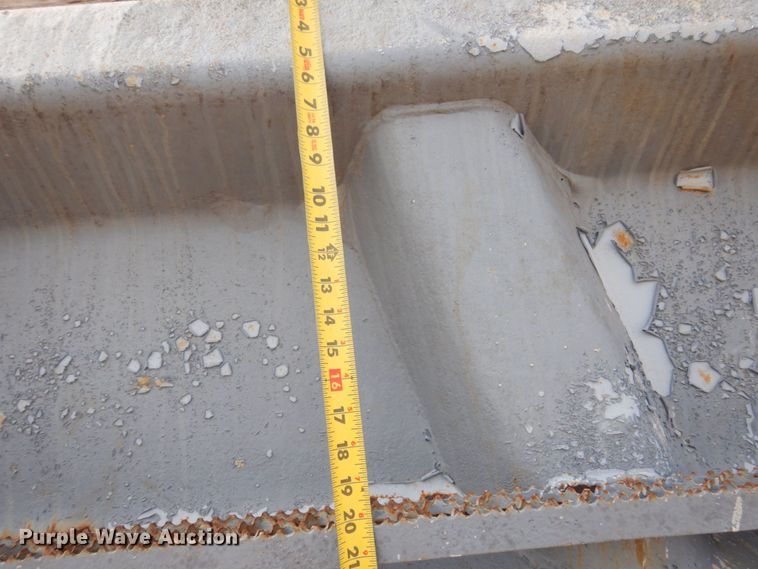 image for item KR9270 2003 GMC C8500  dump truck