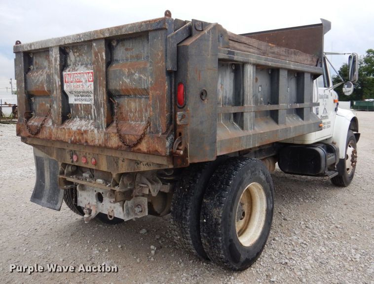 image for item KR9271 1995 International 4900  dump truck