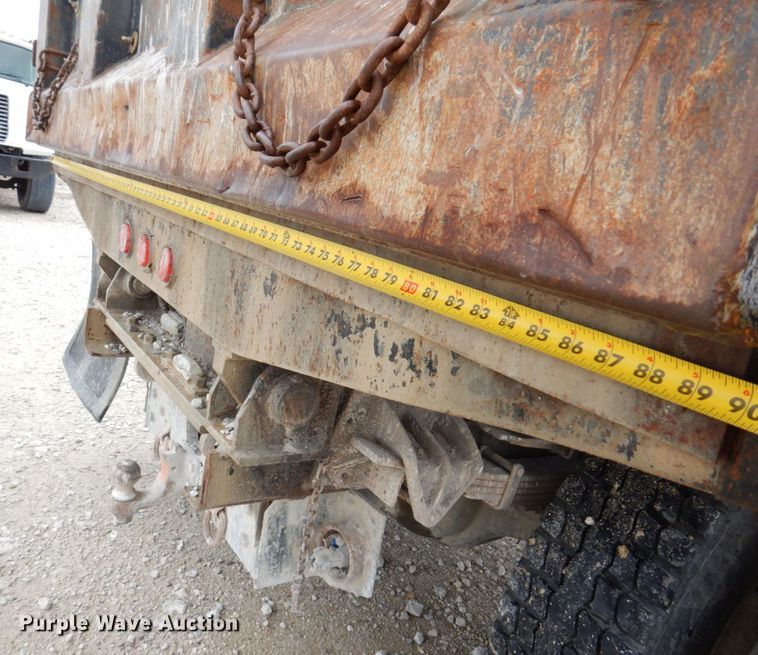 image for item KR9271 1995 International 4900  dump truck