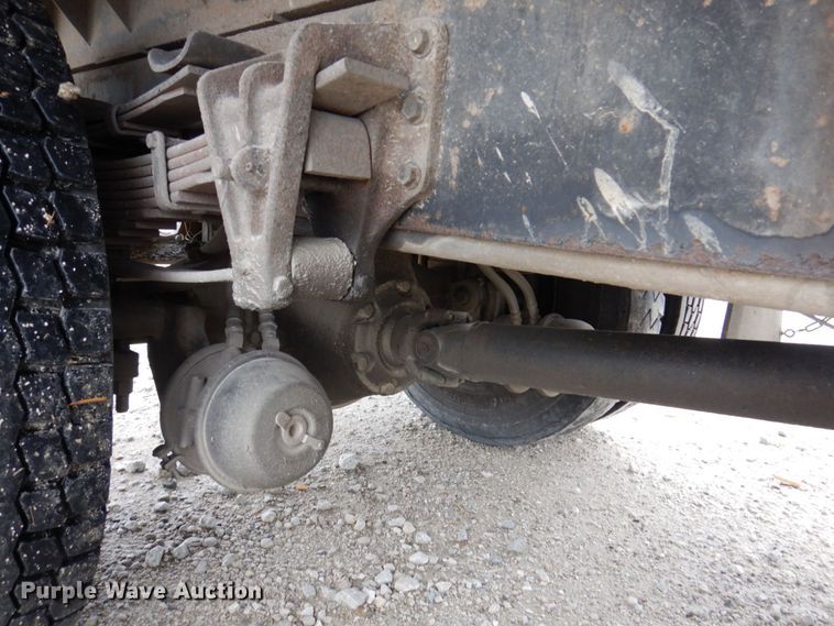image for item KR9271 1995 International 4900  dump truck