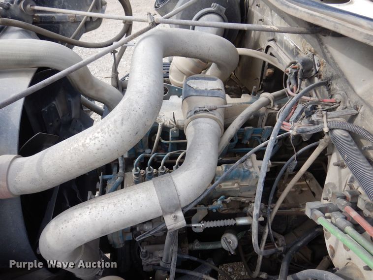 image for item KR9271 1995 International 4900  dump truck