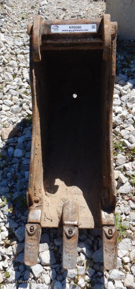 image for item KR9280 Excavator bucket