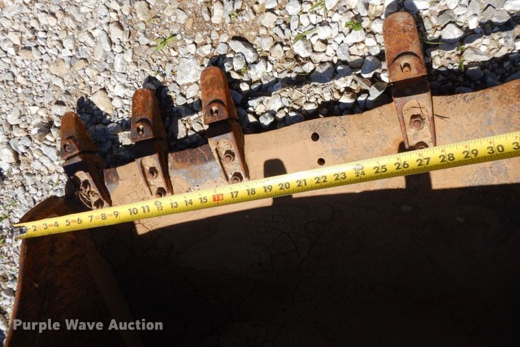 image for item KR9281 Bobcat  excavator bucket