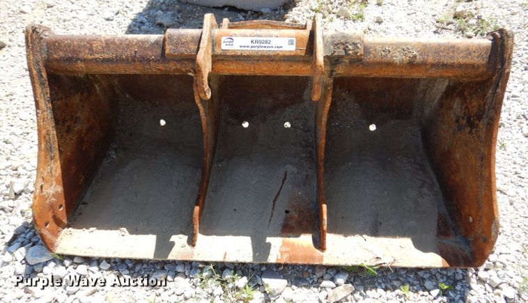 image for item KR9282 Bobcat  excavator bucket