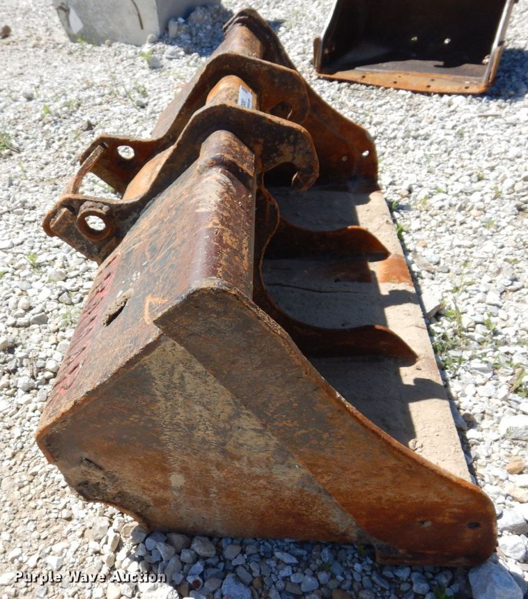 image for item KR9282 Bobcat  excavator bucket