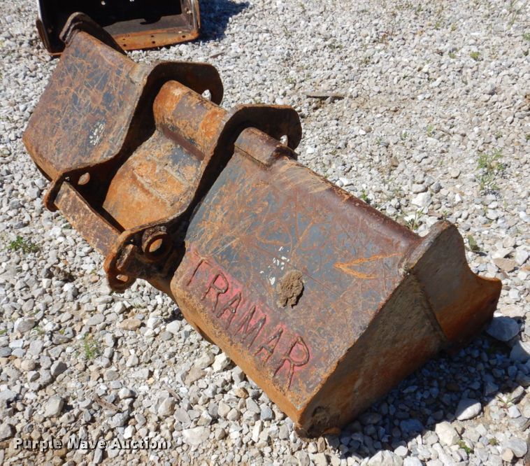 image for item KR9282 Bobcat  excavator bucket