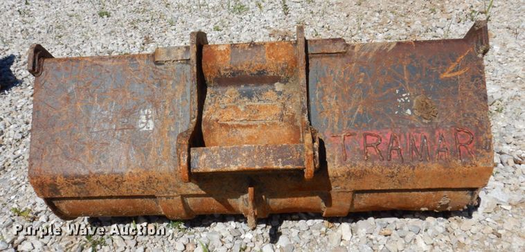 image for item KR9282 Bobcat  excavator bucket