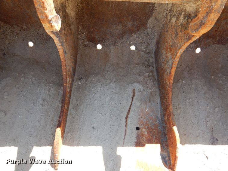 image for item KR9282 Bobcat  excavator bucket