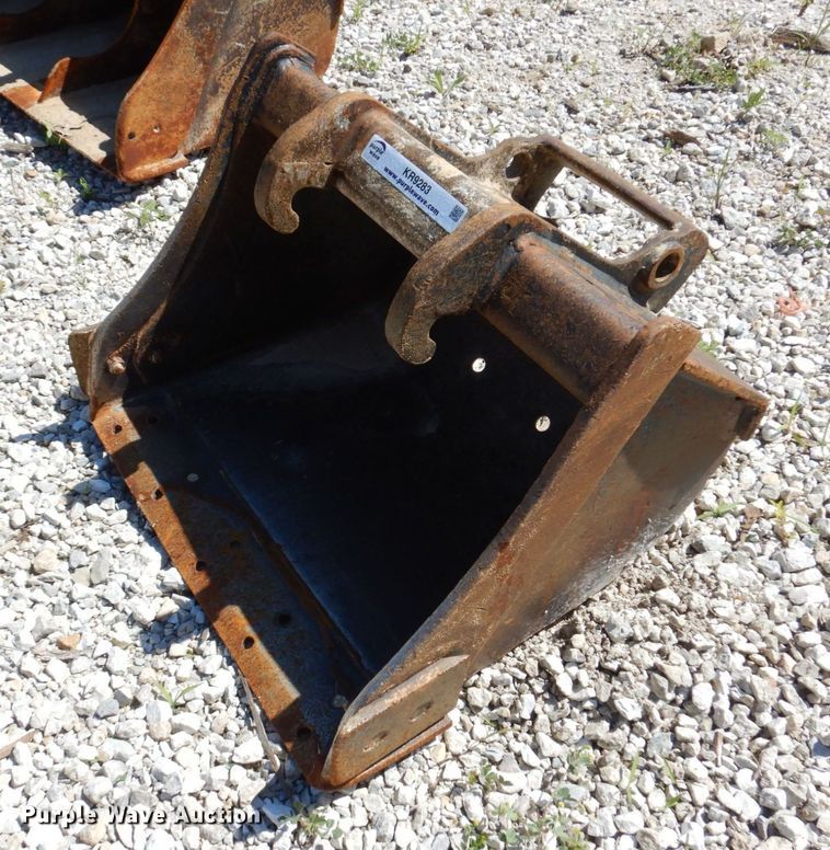 image for item KR9283 Bobcat  excavator bucket