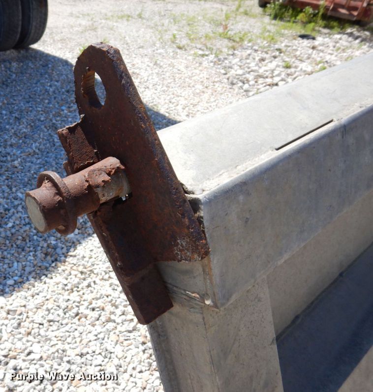 image for item KR9286 End dump end gate