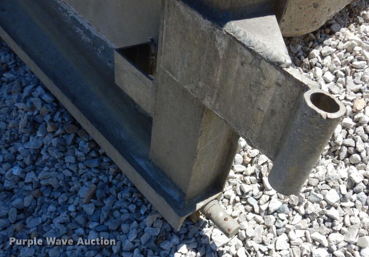 image for item KR9286 End dump end gate