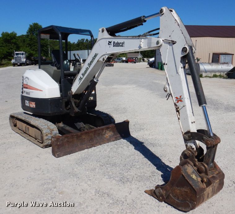 image for item KR9287 2013 Bobcat E35  mini excavator