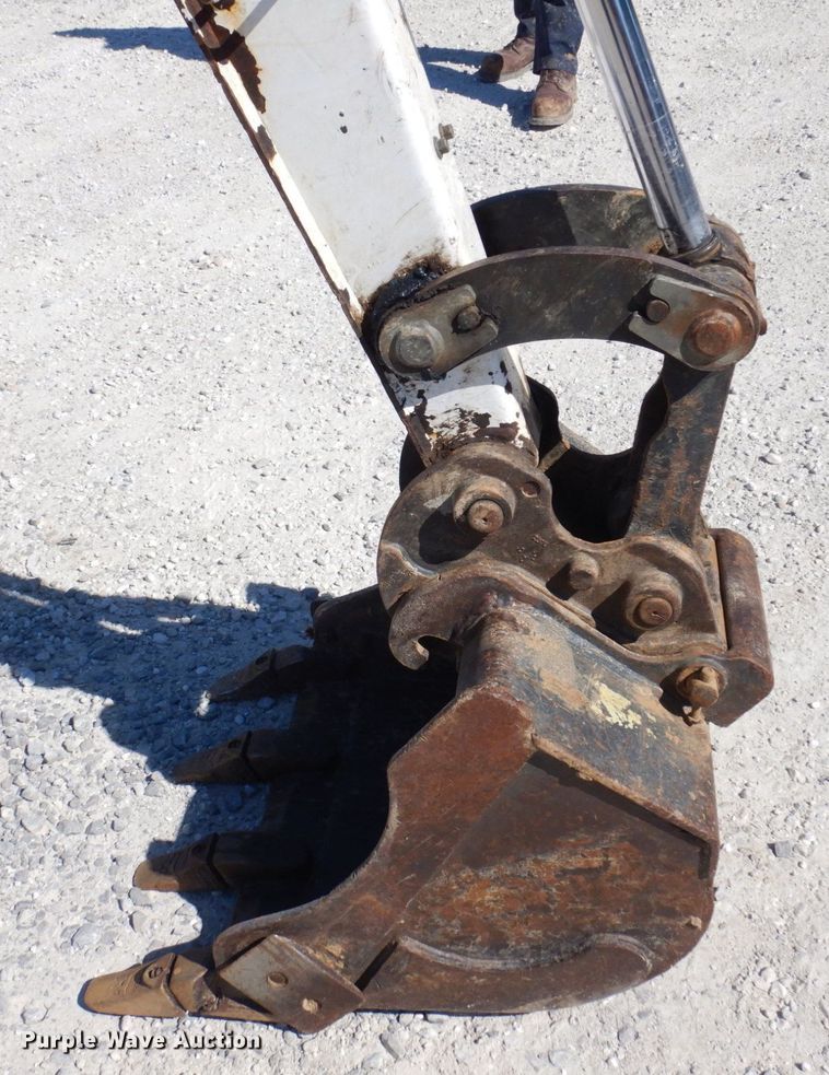 image for item KR9287 2013 Bobcat E35  mini excavator