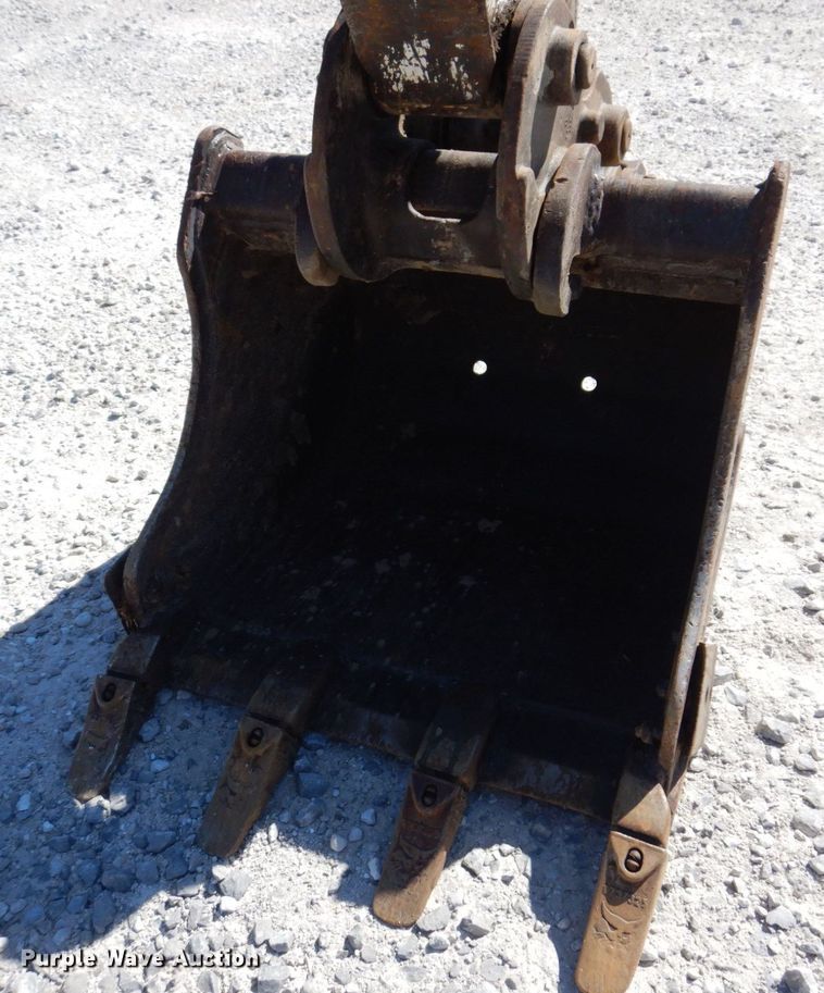 image for item KR9287 2013 Bobcat E35  mini excavator