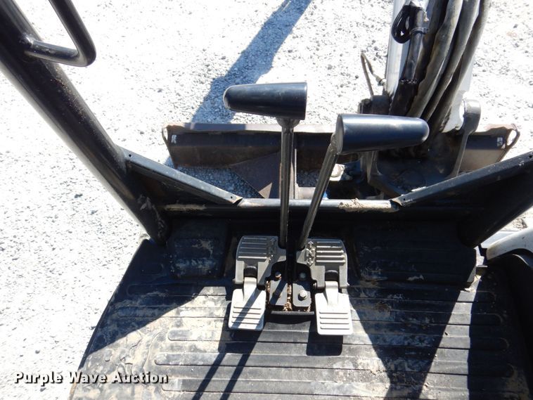 image for item KR9287 2013 Bobcat E35  mini excavator