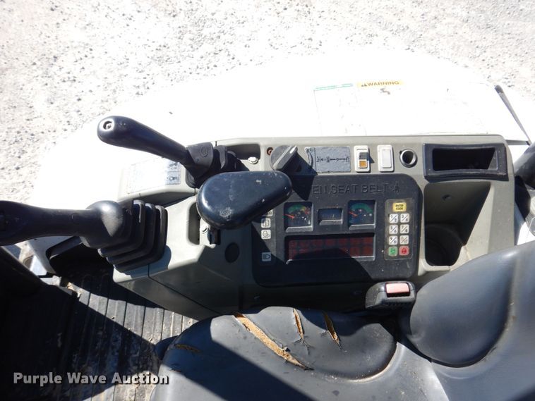 image for item KR9287 2013 Bobcat E35  mini excavator