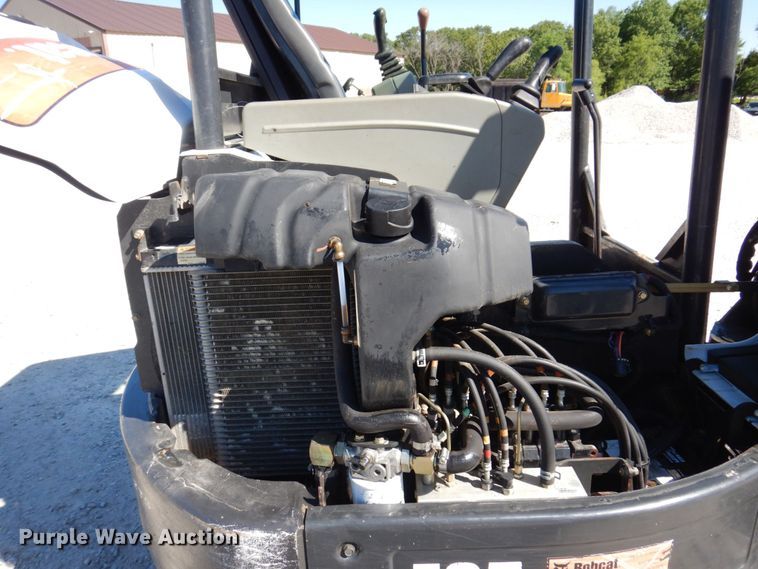 image for item KR9287 2013 Bobcat E35  mini excavator