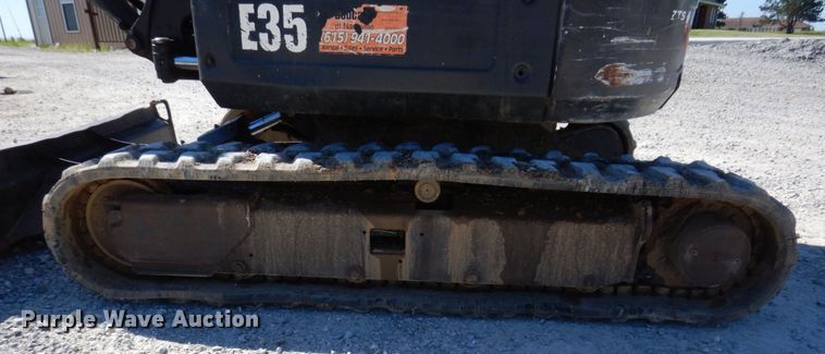 image for item KR9287 2013 Bobcat E35  mini excavator