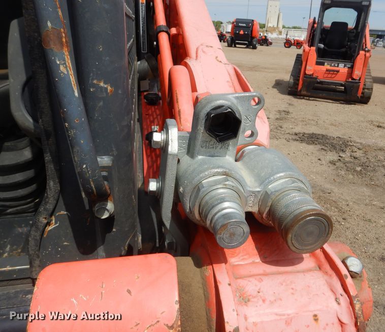 image for item KS9910 Kubota SVL90-2  tracked skid steer loader