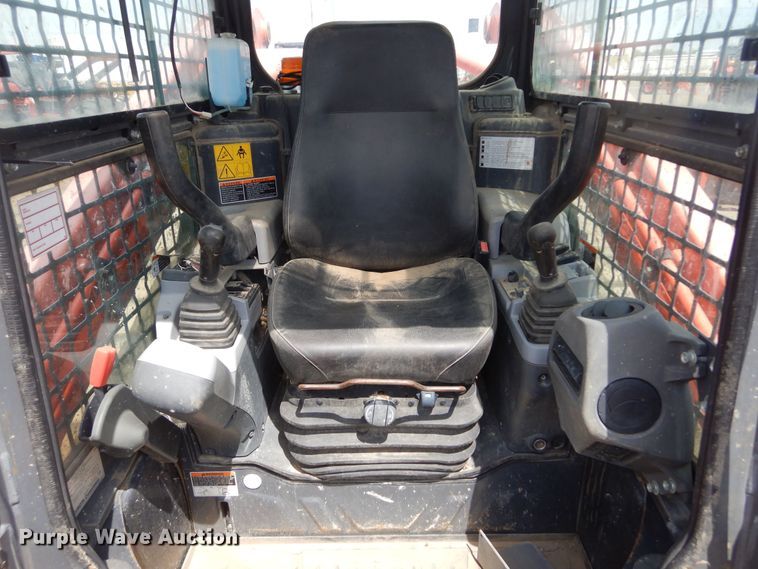 image for item KS9910 Kubota SVL90-2  tracked skid steer loader