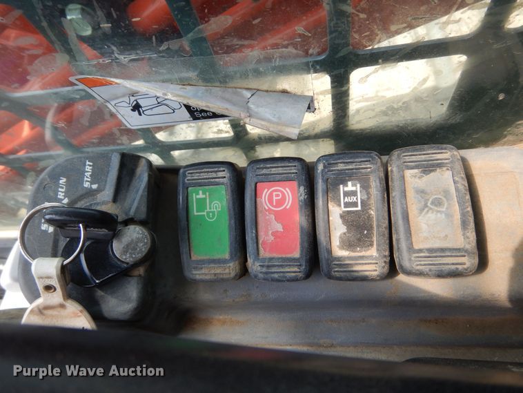 image for item KS9910 Kubota SVL90-2  tracked skid steer loader