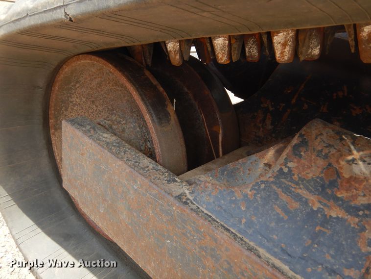 image for item KS9910 Kubota SVL90-2  tracked skid steer loader