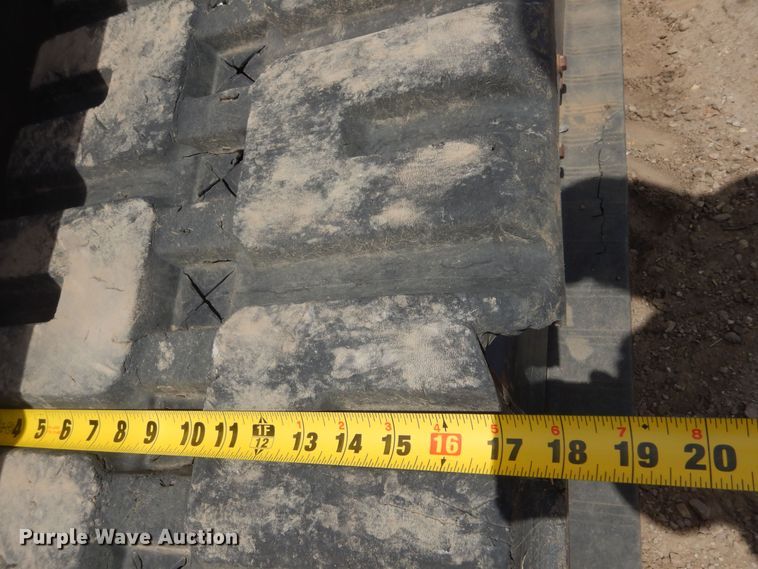 image for item KS9910 Kubota SVL90-2  tracked skid steer loader