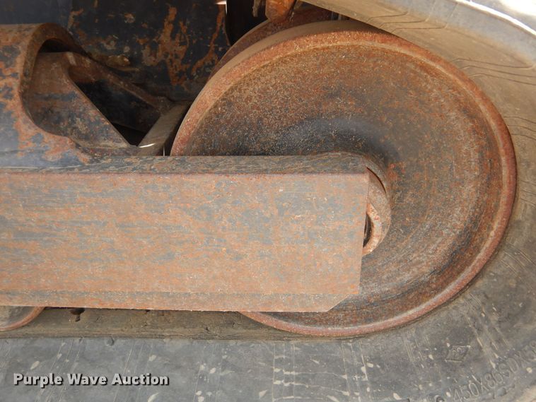 image for item KS9910 Kubota SVL90-2  tracked skid steer loader