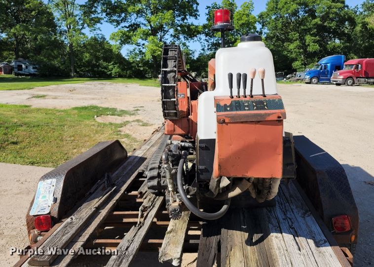 image for item KT9883 1996 Ditch Witch JT820  directional boring unit