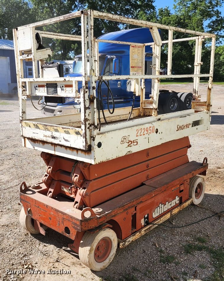 image for item KT9885 Snorkel SL25 Wildccat  scissor lift
