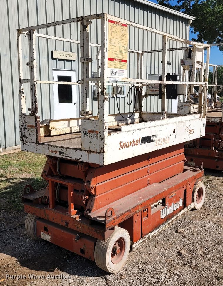 image for item KT9885 Snorkel SL25 Wildccat  scissor lift
