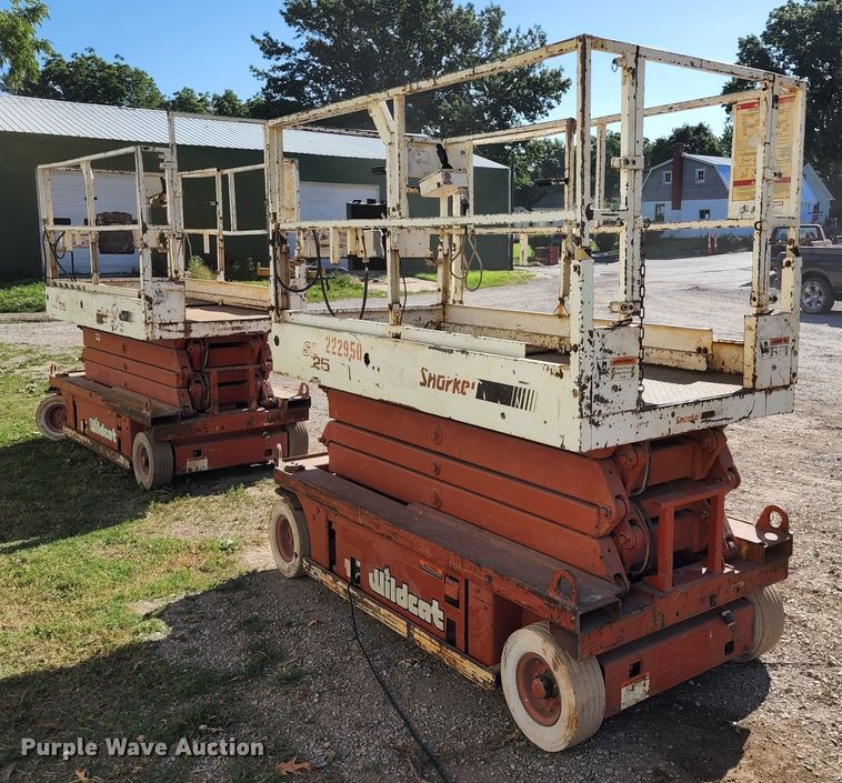 image for item KT9885 Snorkel SL25 Wildccat  scissor lift