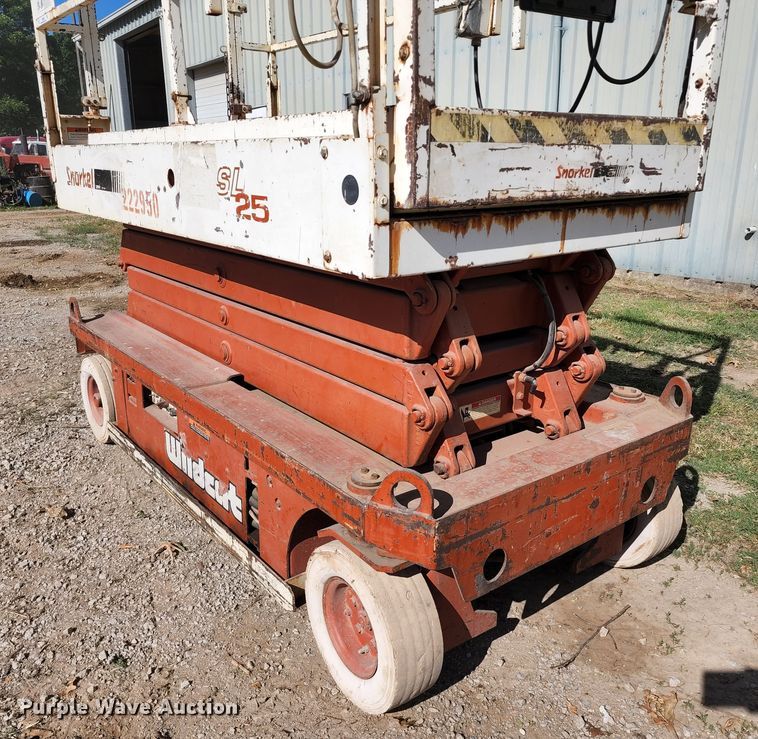 image for item KT9885 Snorkel SL25 Wildccat  scissor lift