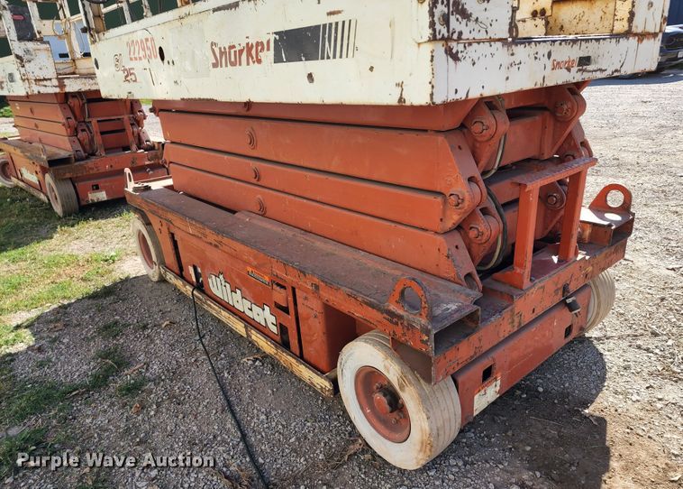 image for item KT9885 Snorkel SL25 Wildccat  scissor lift