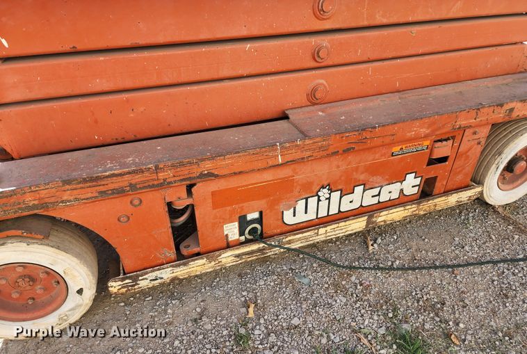 image for item KT9885 Snorkel SL25 Wildccat  scissor lift