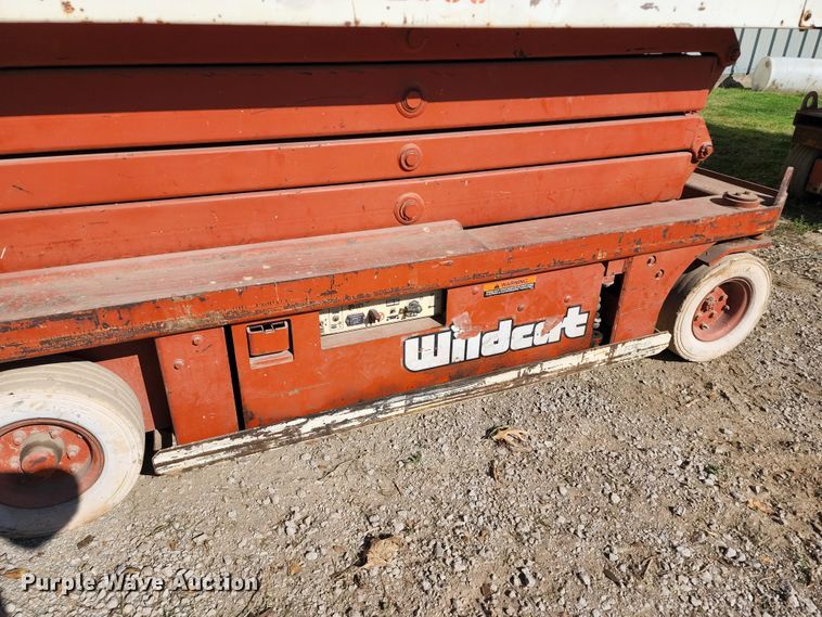 image for item KT9885 Snorkel SL25 Wildccat  scissor lift