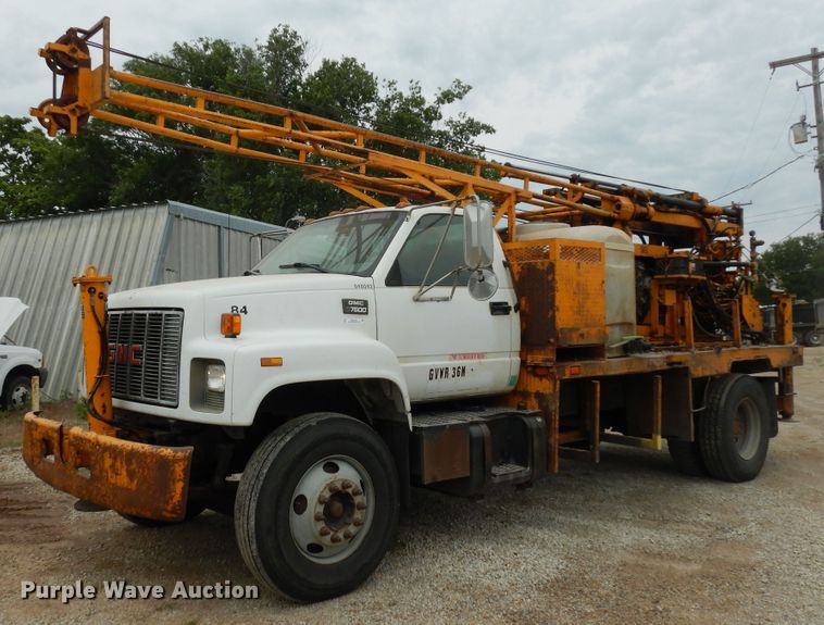 image for item MD9145 1998 GMC C7500  drilling rig truck