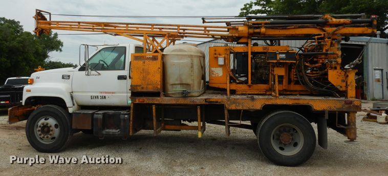 image for item MD9145 1998 GMC C7500  drilling rig truck