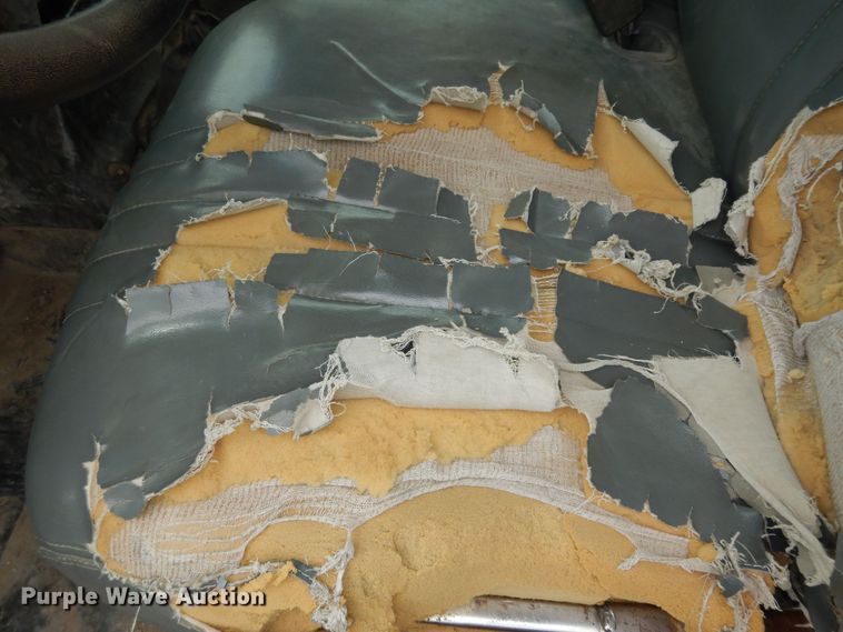 image for item MD9145 1998 GMC C7500  drilling rig truck