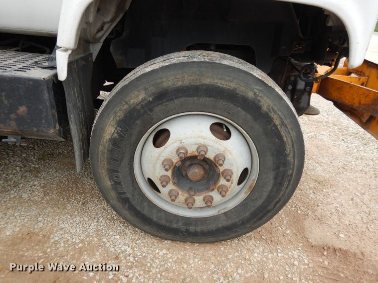 image for item MD9145 1998 GMC C7500  drilling rig truck