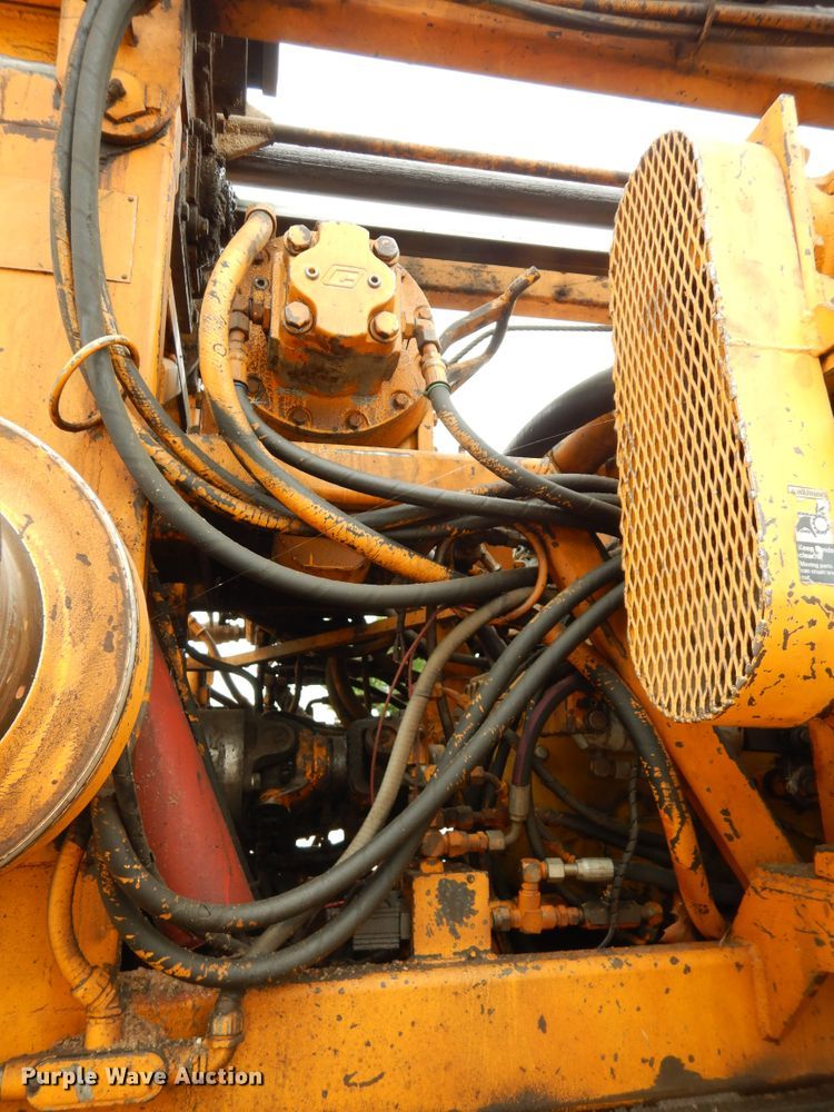 image for item MD9145 1998 GMC C7500  drilling rig truck