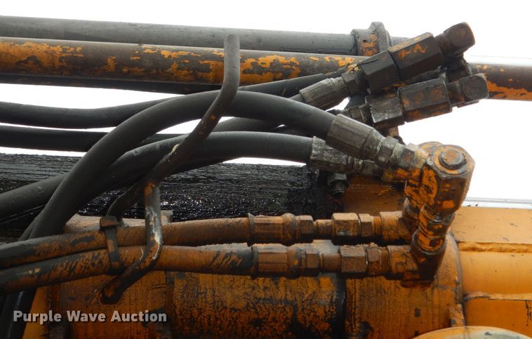 image for item MD9145 1998 GMC C7500  drilling rig truck