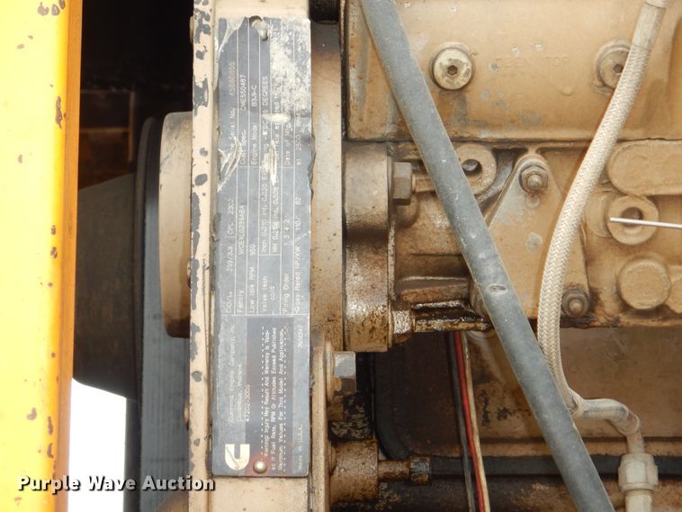 image for item MD9145 1998 GMC C7500  drilling rig truck